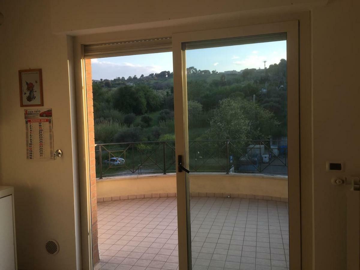 La Perla Apartment Silvi Marina Bagian luar foto