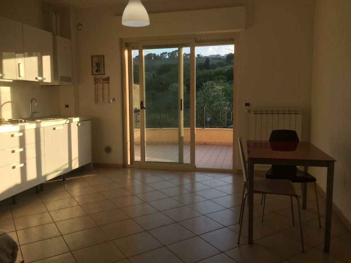 La Perla Apartment Silvi Marina Bagian luar foto